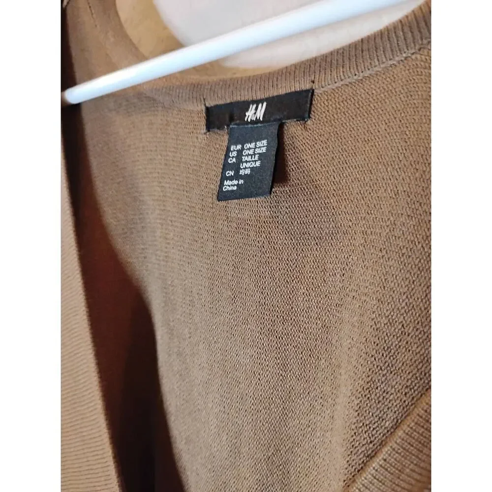 H&M Poncho - Picture 3 of 6